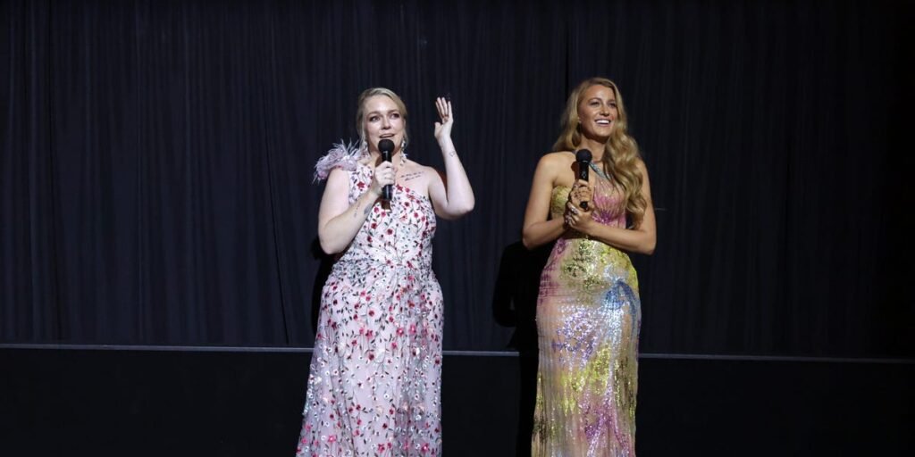 ‘It Ends With Us’ Author Colleen Hoover Backs ‘Honest’ Blake Lively ‘It Ends With Us’ Author Colleen Hoover Backs ‘Honest’ Blake Lively