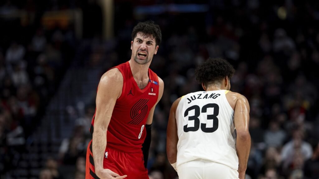 Henderson hits late jumper, Avdija and Sharpe each score 27 as Trail Blazers beat Jazz 122-120 Henderson hits late jumper, Avdija and Sharpe each score 27 as Trail Blazers beat Jazz 122-120